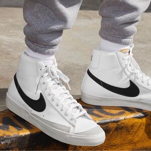 Nike Blazer Mid '77 Vintage White Black Mens Size 11 Sneakers Shoes BQ6806-100